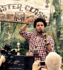 Jonathan Almonte, Botran : sharing is caring